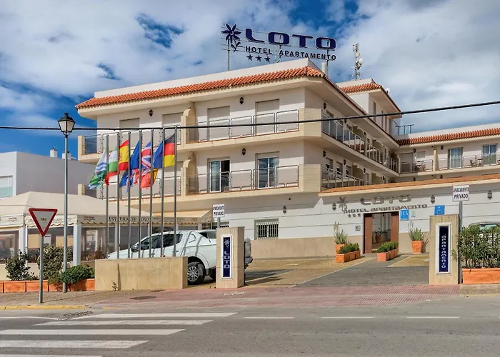 科尼尔勒托公寓酒店 3* 科尼尔-德拉弗龙特拉