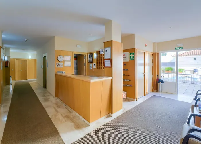 Loto Conil 아파트호텔 3*