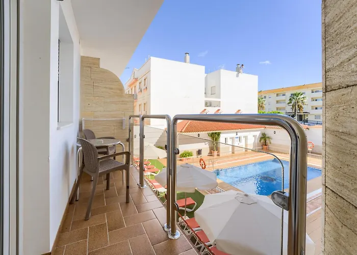 Apartahotel Loto Conil 3*