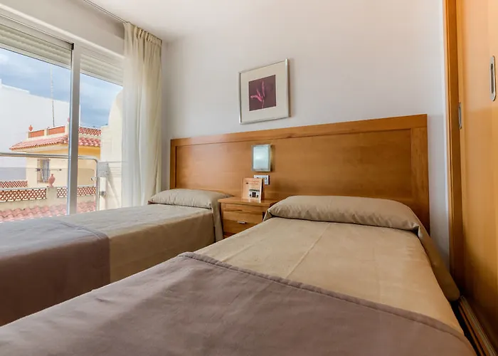 Apartahotel Loto Conil 3*